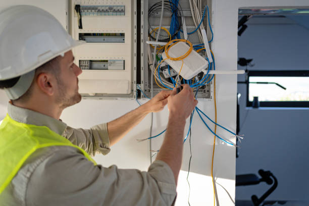 Best Licensed Electrician  in Newport, NC